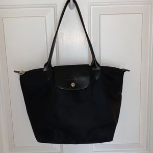 Longchamp Nylon wIth Leather Trim LE PLIAGE bag!